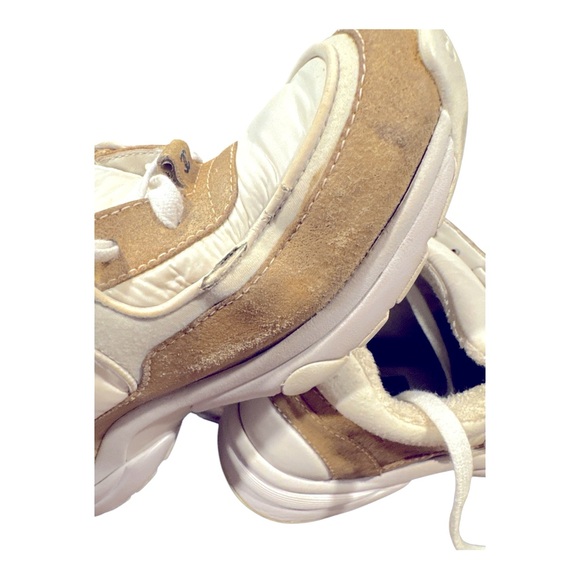 CHANEL sneakers women’s size 38 USA size is 7.5 made in Italy - Picture 10 of 15
